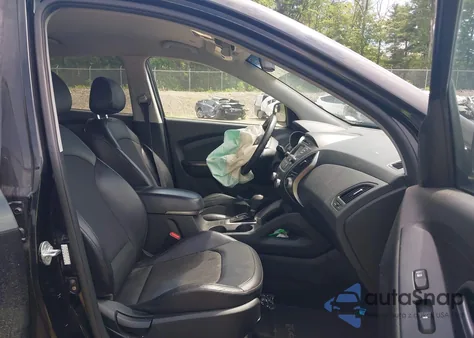 2015 Hyundai Tucson Gls z USA, uszkodzony, nr VIN KM8JTCAF8FU052540